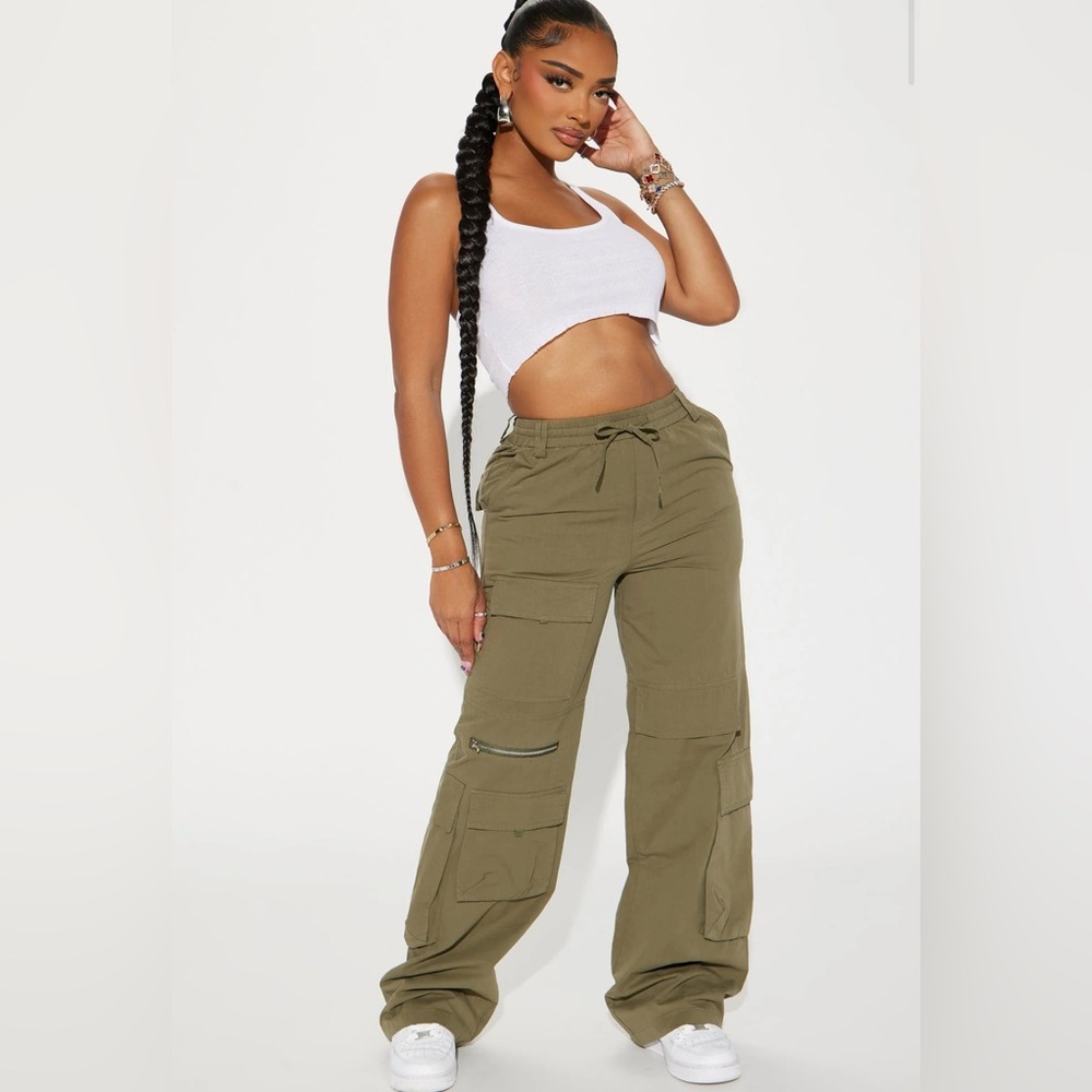 Brand new with tags, fashion nova pants